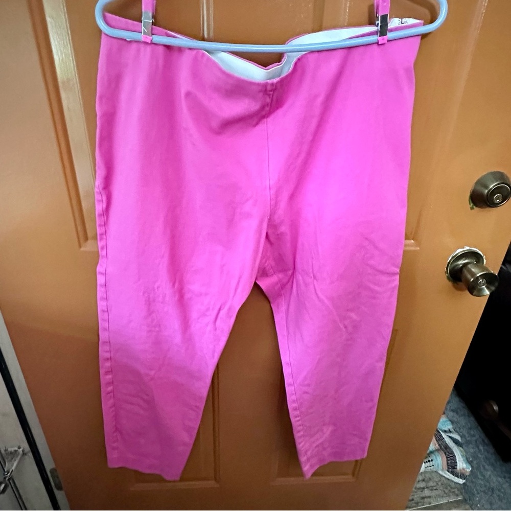 Women’s Pink Cropped Pants